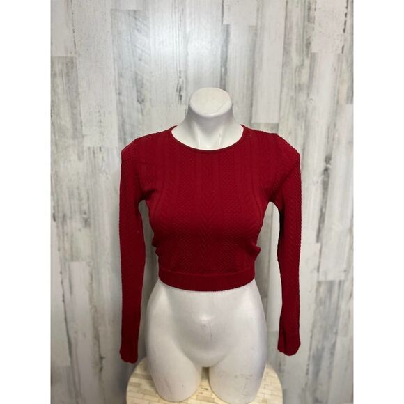 Red crop top - Picture 1 of 6